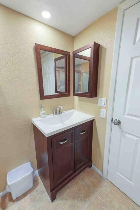 The Cool Cactus Condo With Pool And Jacuzzi Tempe Bagian luar foto