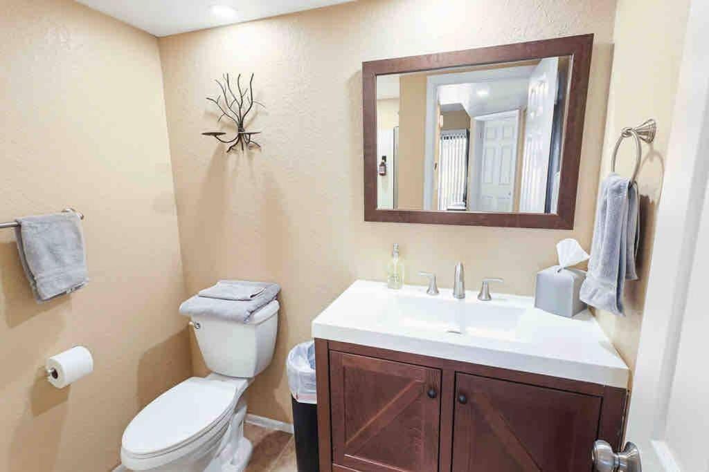 The Cool Cactus Condo With Pool And Jacuzzi Tempe Bagian luar foto
