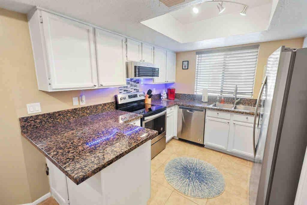 The Cool Cactus Condo With Pool And Jacuzzi Tempe Bagian luar foto