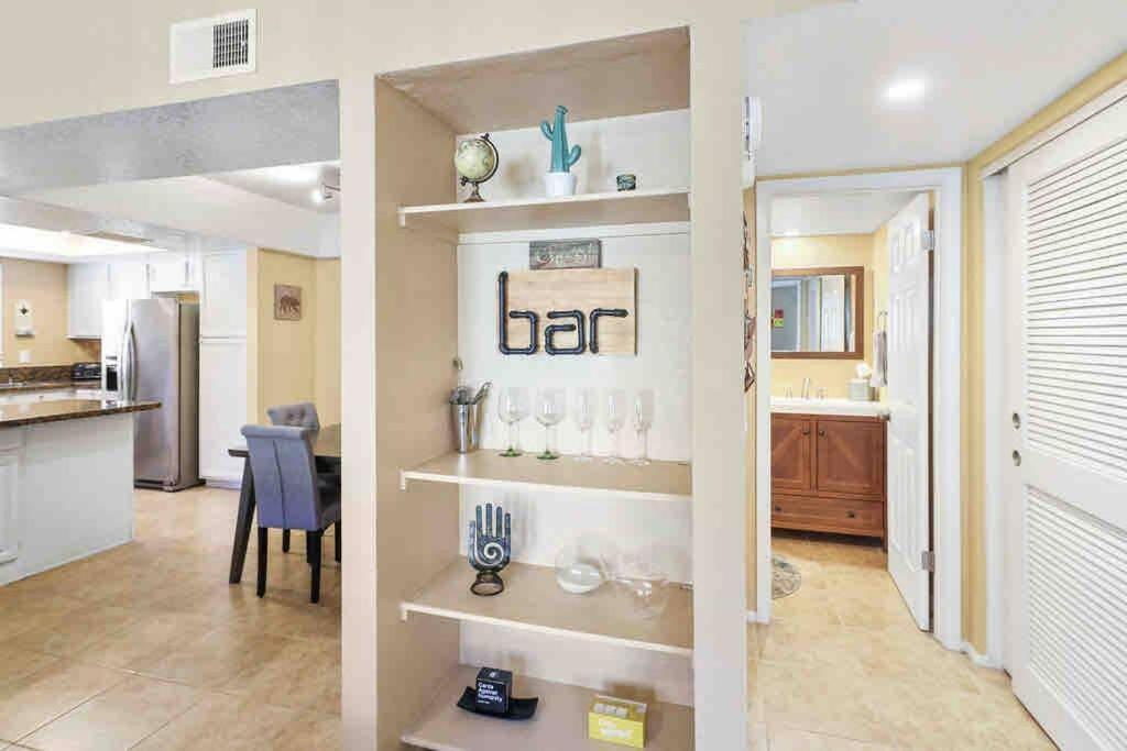 The Cool Cactus Condo With Pool And Jacuzzi Tempe Bagian luar foto